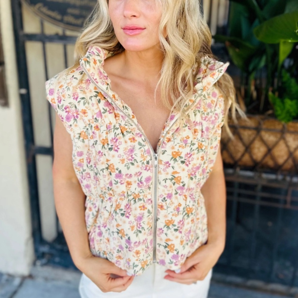 NEW SADIE & SAGE plantlover puffer vest in floral